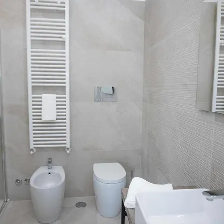 Palazzo Brienza 3* פוטנצה