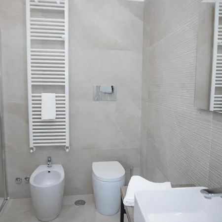Affittacamere Palazzo Brienza 3*